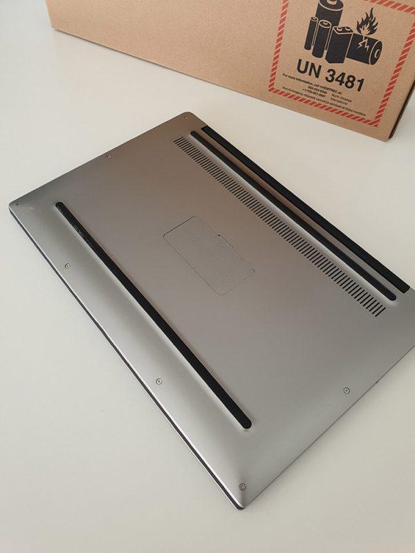 Refurbished Dell XPS 13 9350 laptop bottom