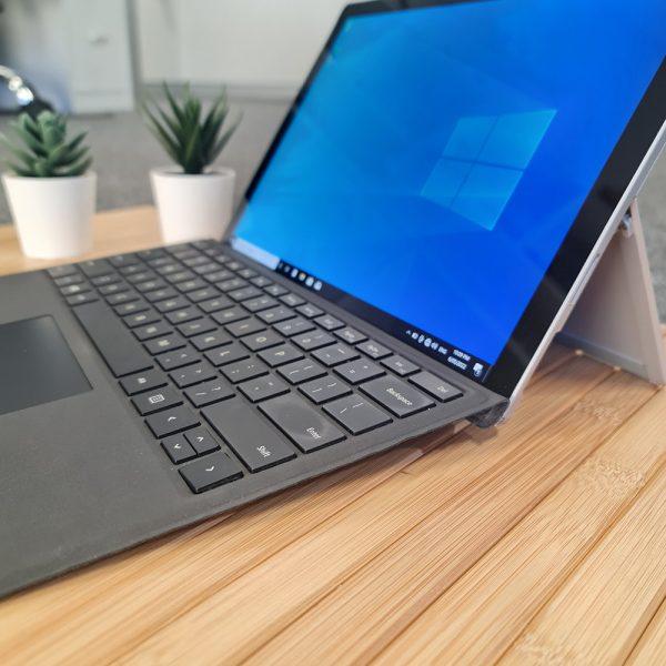 Microsoft Surface Pro 4 - Image 3