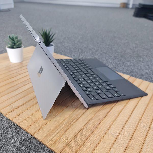 Microsoft Surface Pro 4 - Image 4