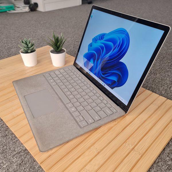 Microsoft Surface Laptop 2 - Image 2