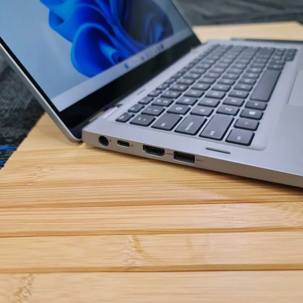 Dell Latitude 5310 2-in-1 - Image 4