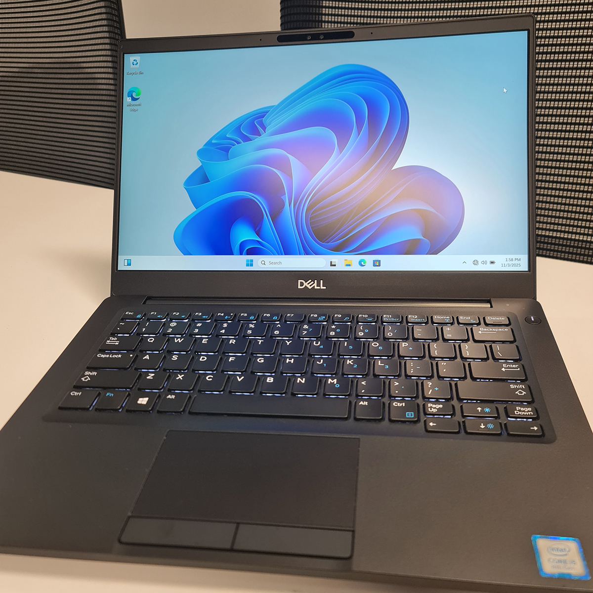 Dell Latitude 7390 - Image 6